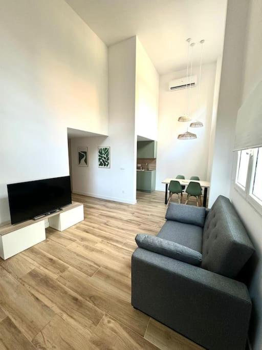 Gran Apartamento A Pie De Calle Valencia Exterior photo